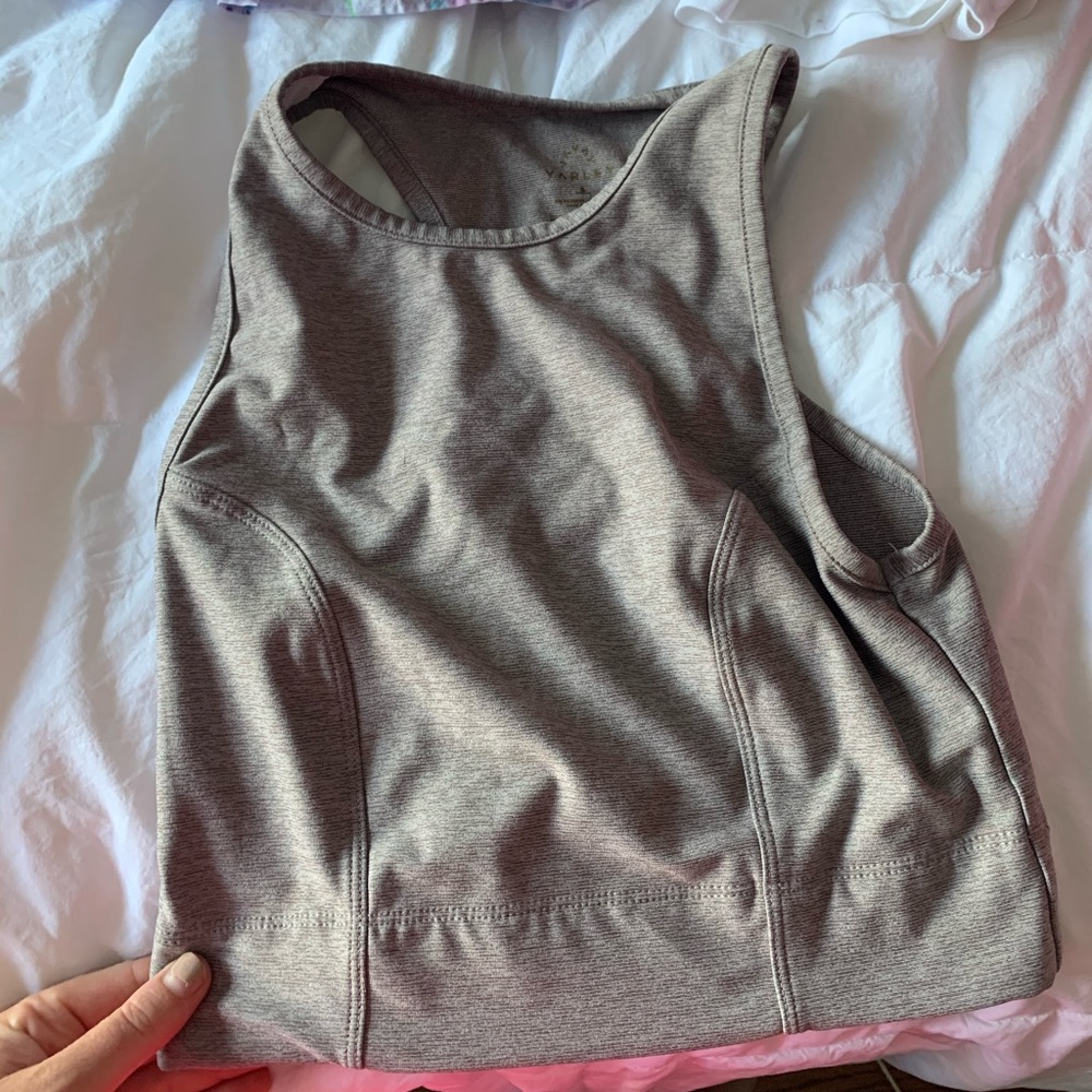 varley crop top size small!